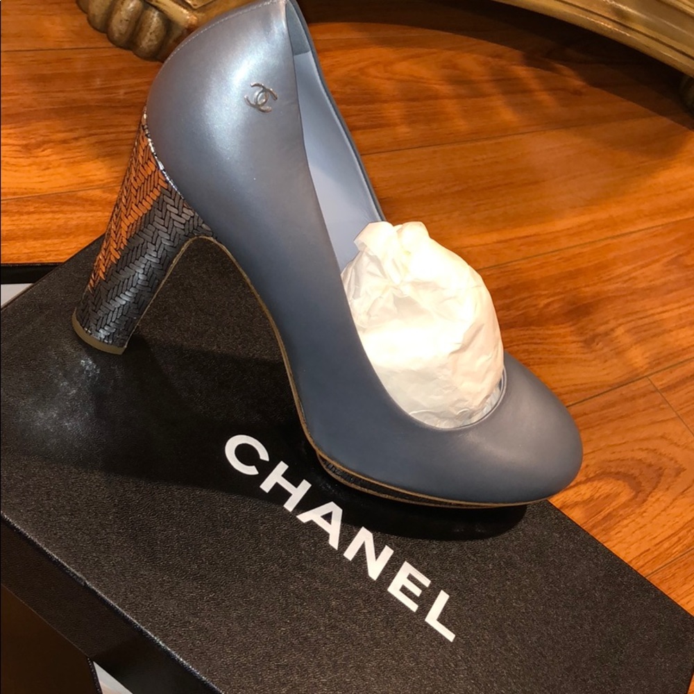 Chanel Escaprins Platform